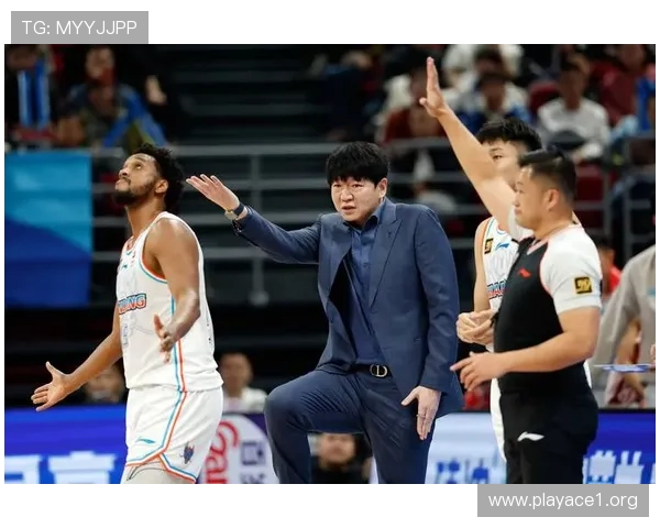 惨败辽宁后邱彪痛批外援强调自信并促球员反思自我提升团队凝聚力